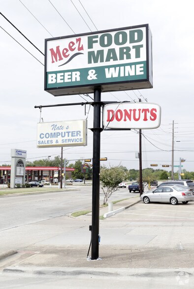 More Photos Of 2307-2315 Guthrie Rd, Garland Storefront For Lease