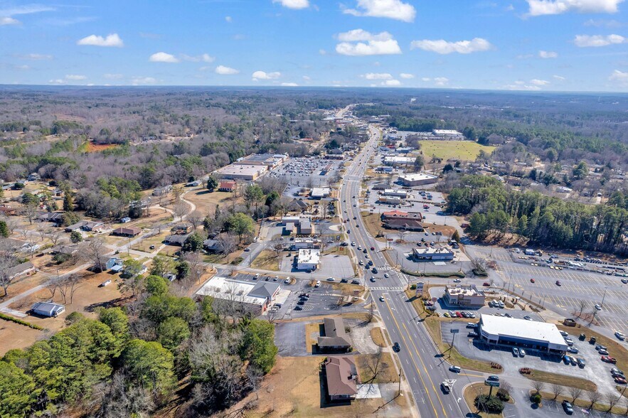 More Photos Of 999 Big a Rd, Toccoa Restaurant For Sale