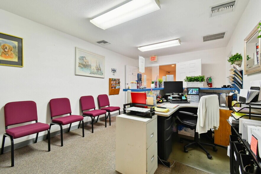 More Photos Of 772 Cortaro Dr, Sun City Center Medical For Sale