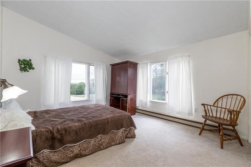 More Photos Of 5101 National Pike, Markleysburg Restaurant For Sale
