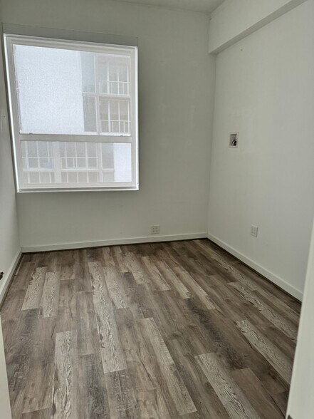 More Photos Of 168 SE 1st St, Miami Loft Creative Space For Sale