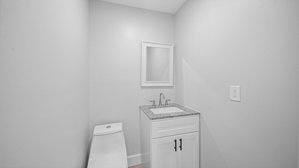 More Photos Of 2209 Highway 3, Dickinson Office Residential For Sale