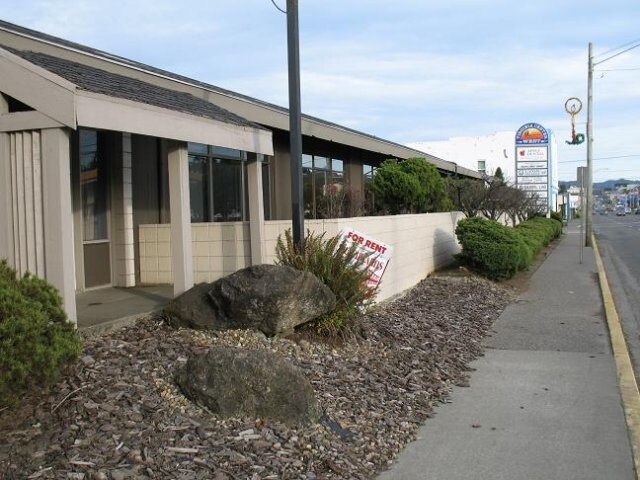 Primary Photo Of 1860 Virginia Ave, North Bend Medical For Sale