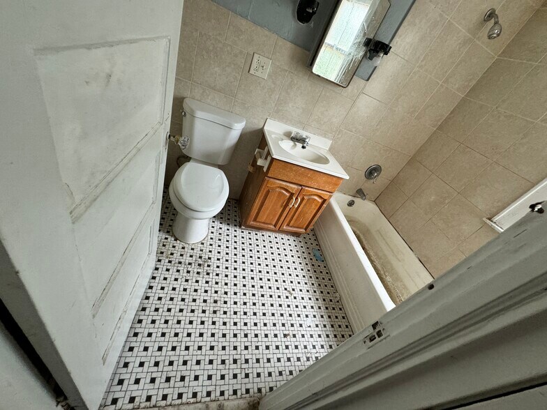 More Photos Of 252 Sisson Ave, Hartford Apartments For Sale