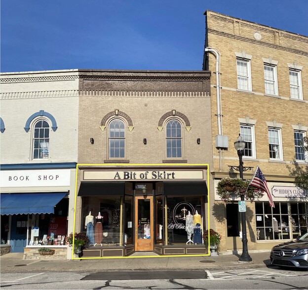 Primary Photo Of 31 N Main St, Chagrin Falls Office For Lease