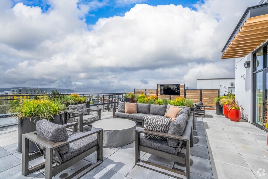 More Photos Of 110 Roy St, Seattle Apartments For Lease