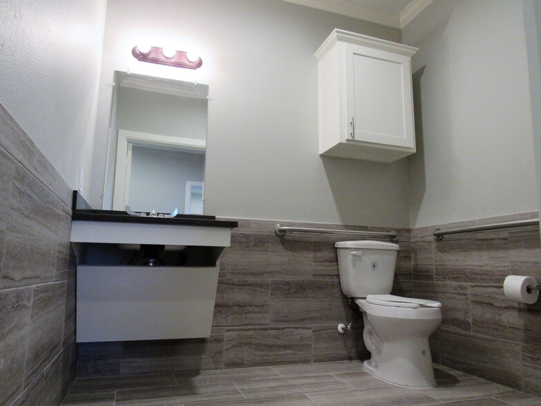 More Photos Of 8951 Collin McKinney Pky, McKinney Medical For Lease