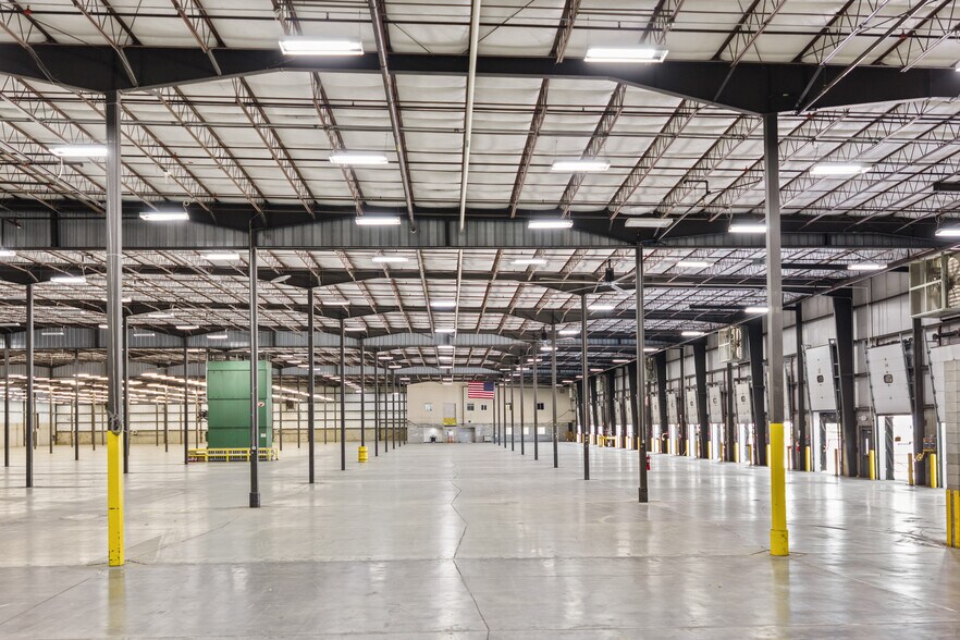 More Photos Of 10110 Aero Rd, Cheney Distribution For Lease