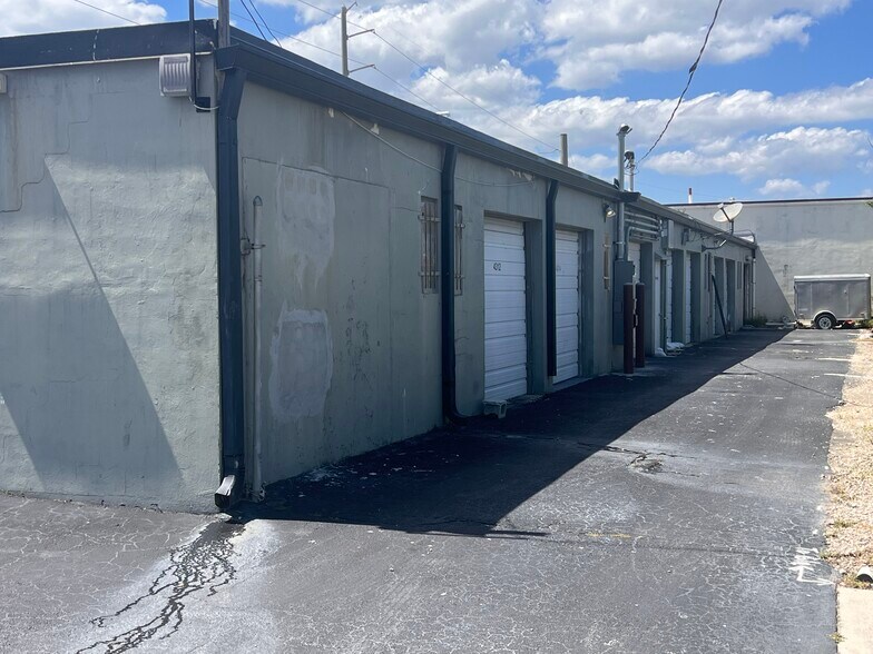 More Photos Of 4310-4326 NE 5th Ave, Oakland Park Warehouse For Lease