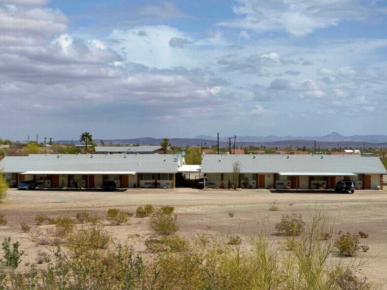 Primary Photo Of 355 S Sahuaro St, Ajo Apartments For Sale