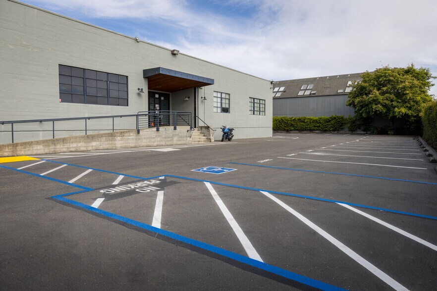 More Photos Of 1440 4th St, Berkeley Research And Development For Lease