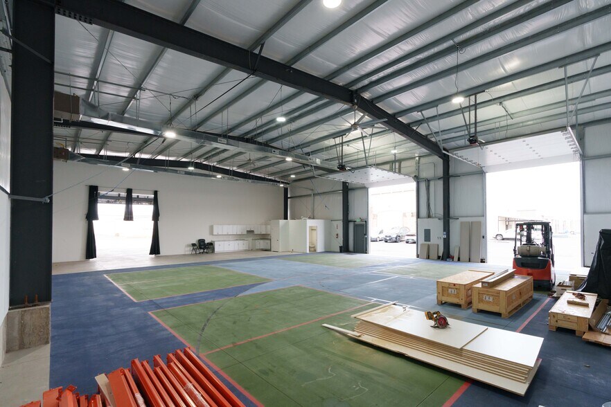 More Photos Of 2441 S 1560 W, Woods Cross Manufacturing For Lease