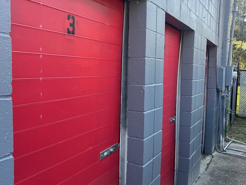 More Photos Of 101 Martinez Dr, Monroe Self Storage For Sale