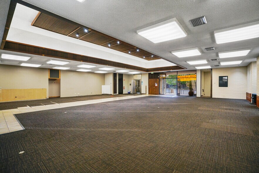 More Photos Of 1414 Webster St, Alameda Bank For Lease