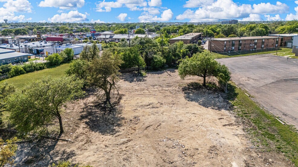 More Photos Of 720 N New Rd, Waco Land For Sale