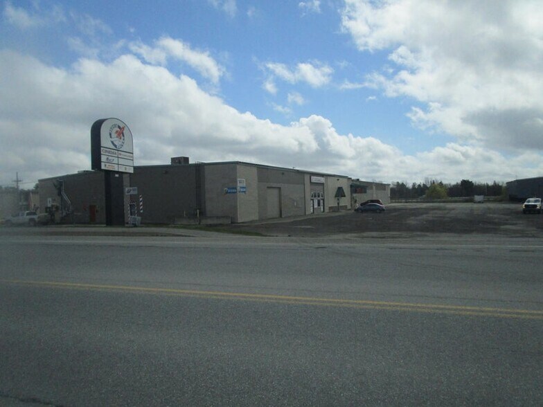 More Photos Of 268 Odlin Rd, Bangor Freestanding For Sale