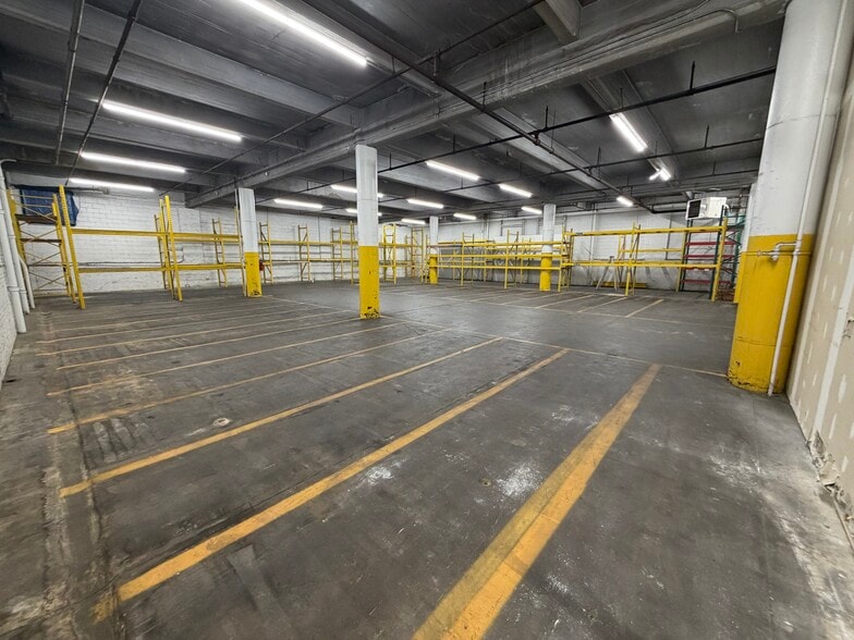 More Photos Of 529-545 Raymond Blvd, Newark Warehouse For Sale