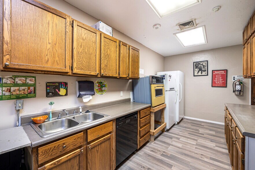 More Photos Of 1419 W London St, El Reno Religious Facility For Sale