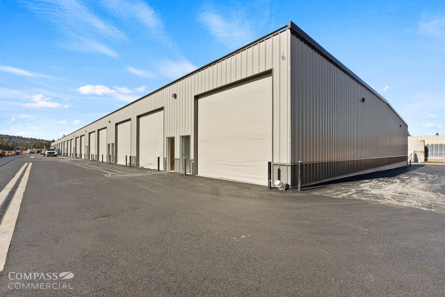 More Photos Of 20485 NE Funner Pl, Bend Self Storage For Sale