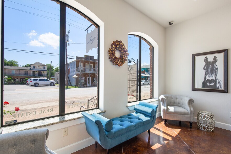 More Photos Of 14375 Liberty St, Montgomery Coworking Space