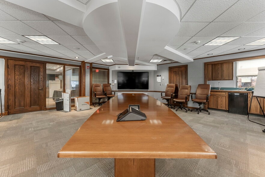 More Photos Of 1 W Market St, Corning Office Residential For Lease