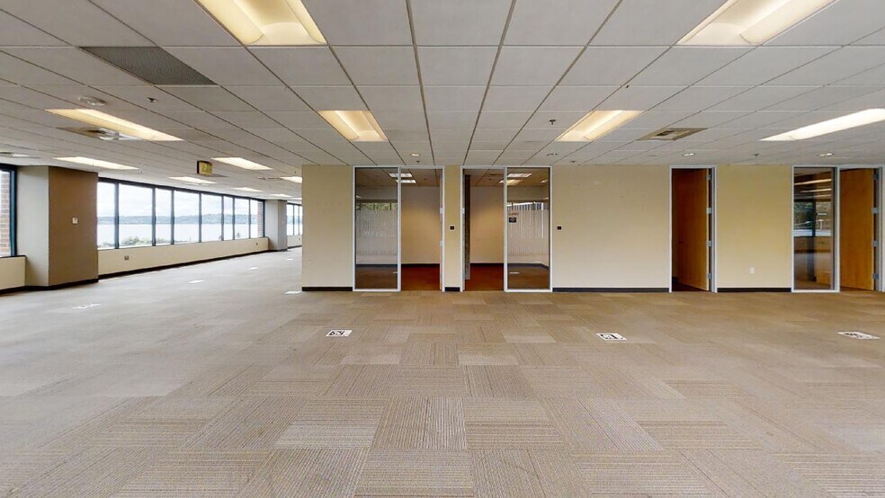 More Photos Of 351 Elliott Ave W, Seattle Unknown For Lease