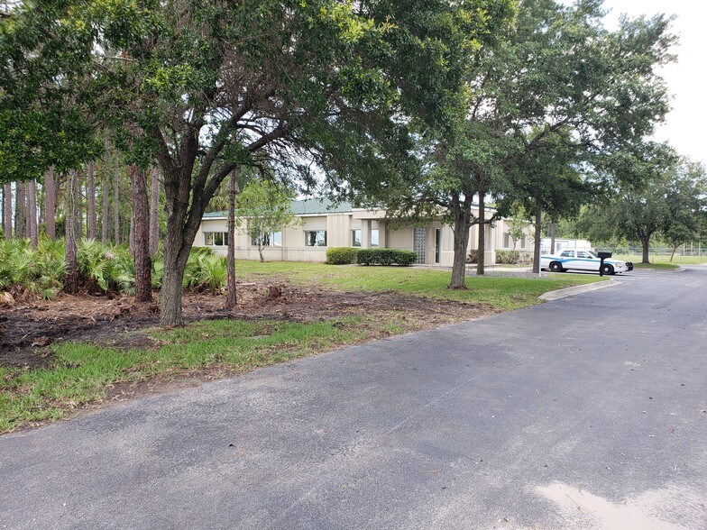 More Photos Of 1275 County Road 210 W, Jacksonville Office For Sale