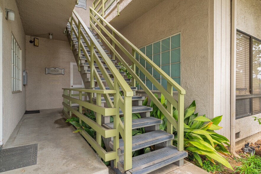 More Photos Of 899 E Grand Ave, Escondido Medical For Sale