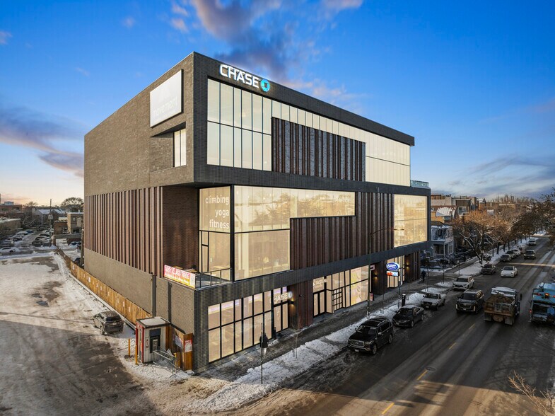 More Photos Of 1115 W Addison St, Chicago Storefront For Sale