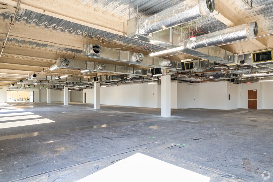 More Photos Of 20022 N 31st Ave, Phoenix Office For Lease