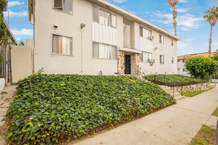 More Photos Of 136 S Westlake Ave, Los Angeles Apartments For Sale