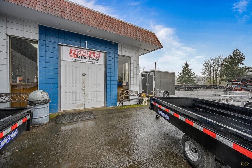 More Photos Of 53026 NW Thornton Dr, Scappoose Warehouse For Sale