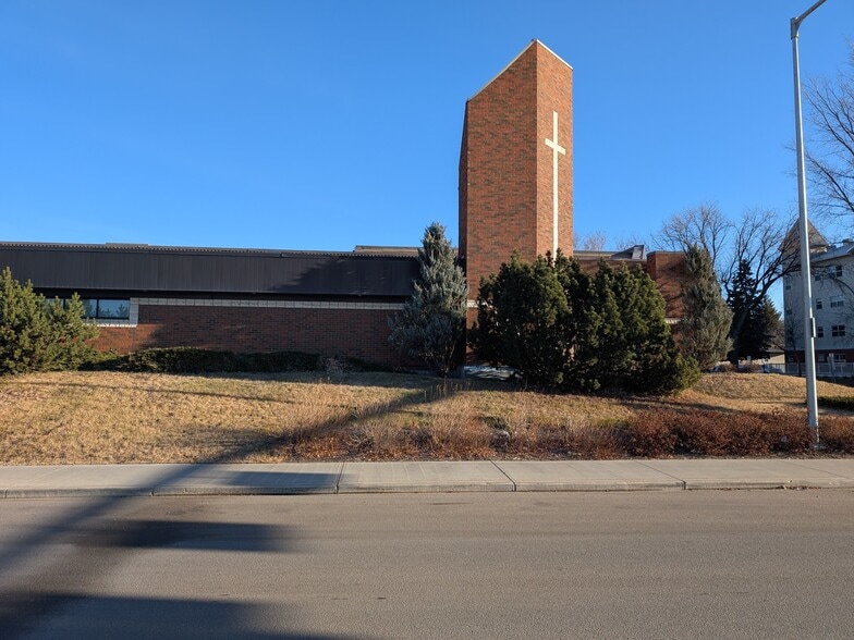 More Photos Of 8405 83rd St NW, Edmonton Religious Facility For Sale