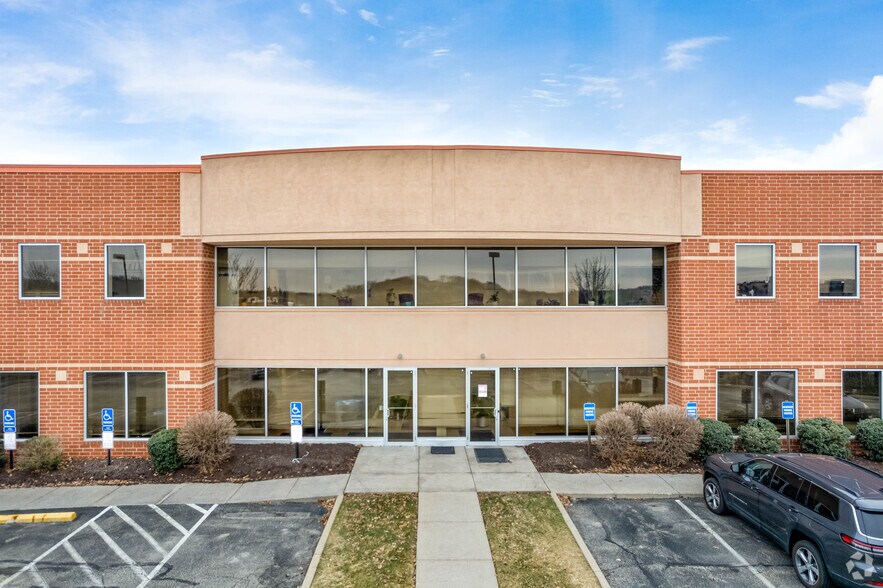 More Photos Of 401 Technology Dr, Canonsburg Light Distribution For Sale