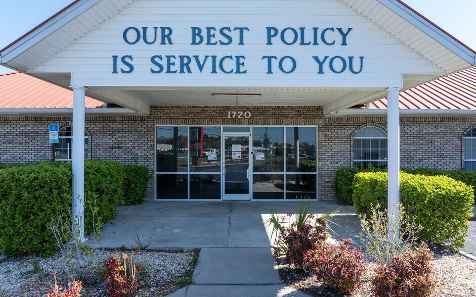 More Photos Of 1720 N Ohio Ave, Live Oak Office For Sale