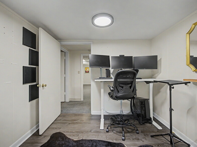 More Photos Of 10423 SE 23RD Ave, Portland Medical For Sale