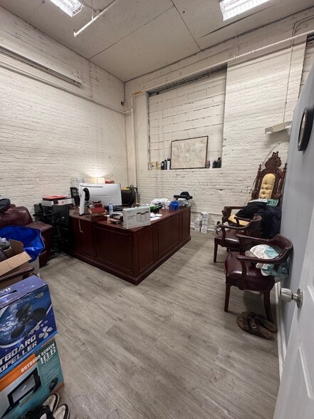 More Photos Of 334 Ontario St, Albany Warehouse For Sale