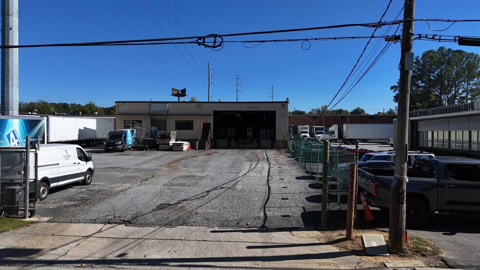 Primary Photo Of 219 Armour Dr NE, Atlanta Warehouse For Lease
