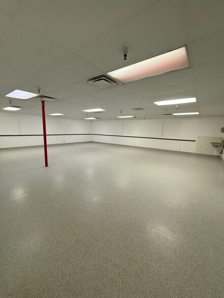 More Photos Of 7901 Vickers St, San Diego Medical For Lease