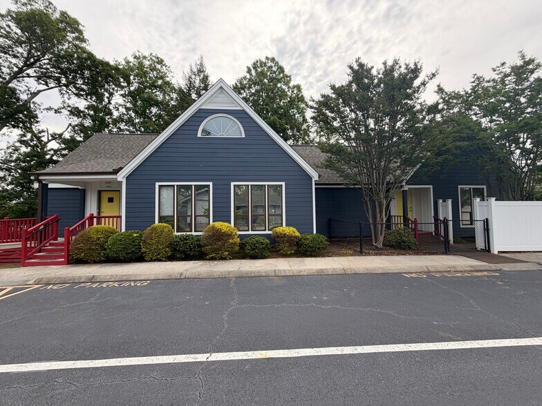 Primary Photo Of 736 Saluda Lake Rd, Greenville Daycare Center For Sale