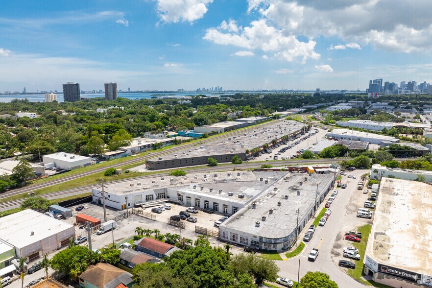 More Photos Of 350-370 NE 75th St, Miami Office For Lease