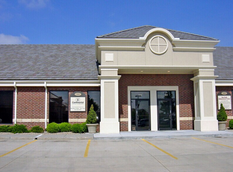 More Photos Of 10333 E 21st St, Wichita Office For Lease