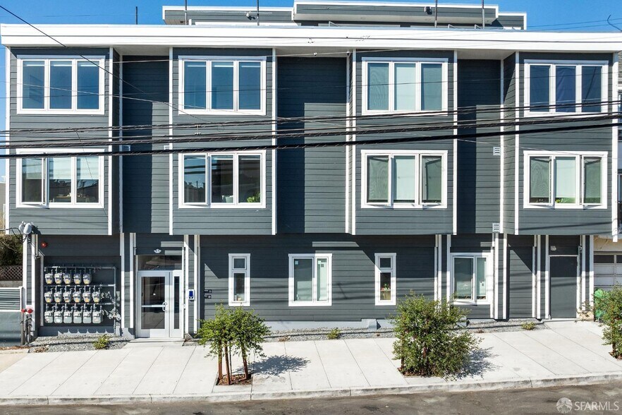 More Photos Of 4326 Irving St, San Francisco Apartments For Sale