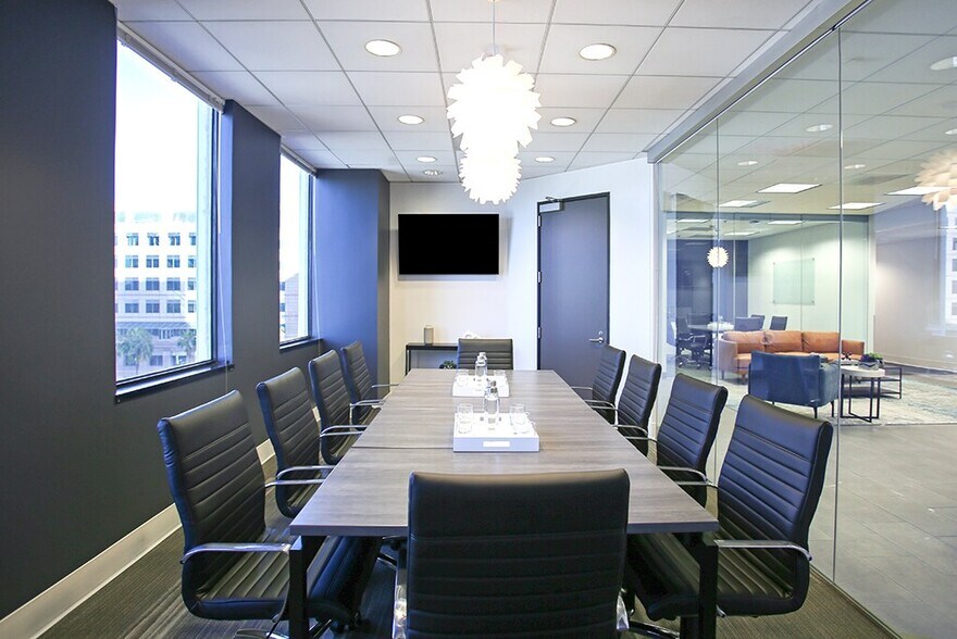 More Photos Of 444 W Ocean Blvd, Long Beach Coworking Space