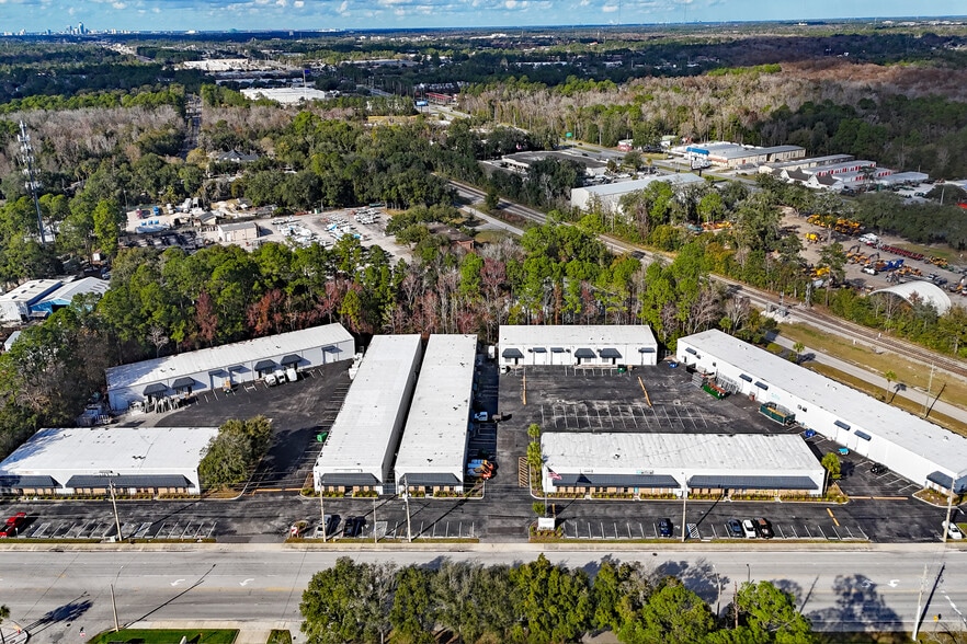 More Photos Of 5151 Sunbeam Rd, Jacksonville Warehouse For Lease