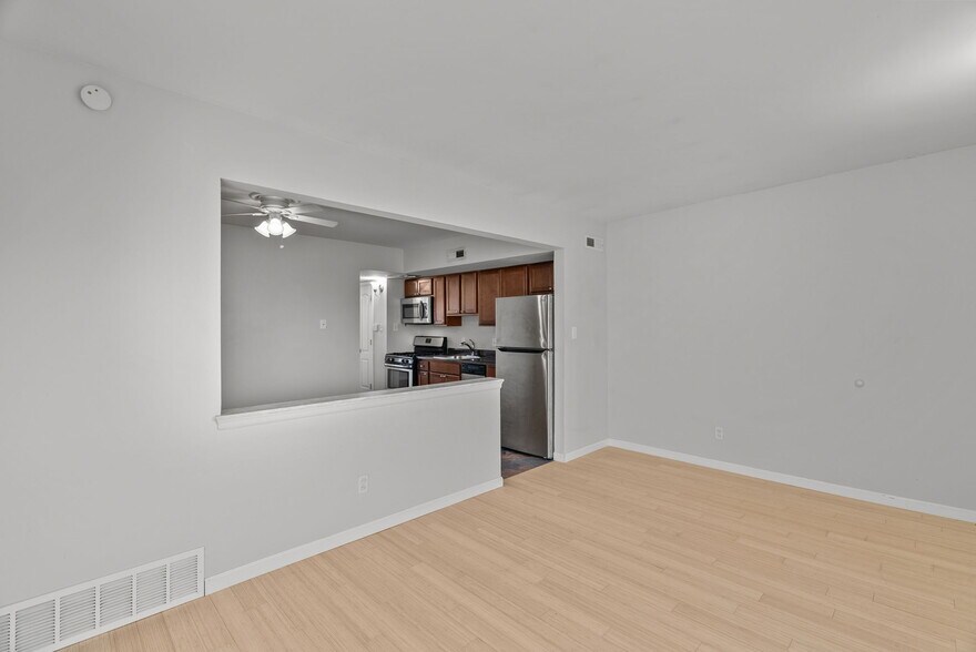 More Photos Of 5225 Southwest Ave, Saint Louis Apartments For Sale