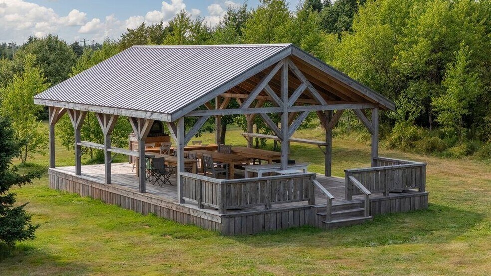 More Photos Of 31 Nelson St, Victoria Flex For Sale