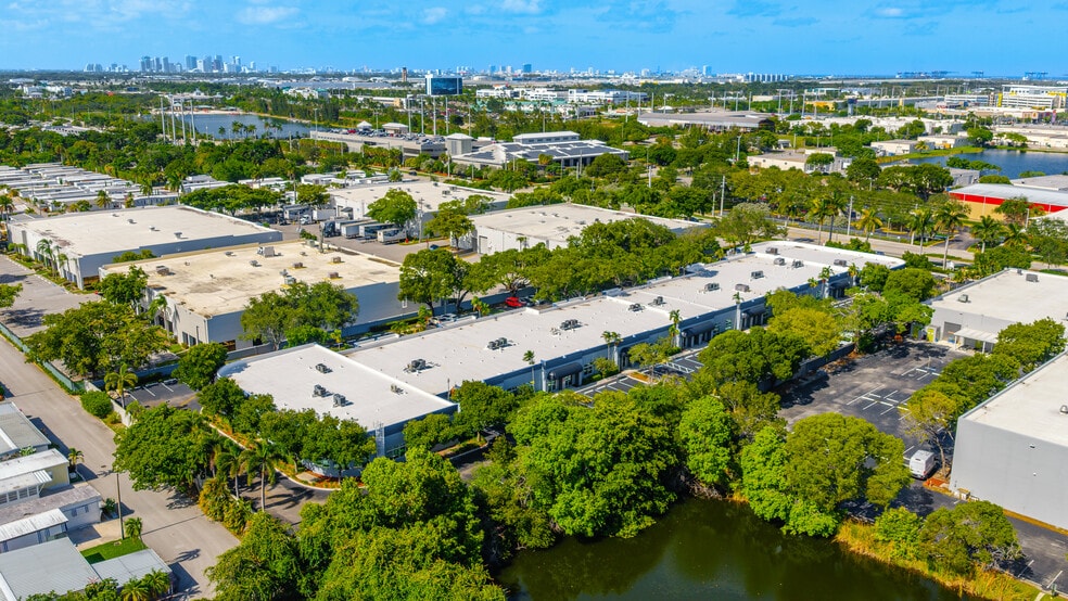 More Photos Of 5555 Anglers Ave, Fort Lauderdale Office For Lease