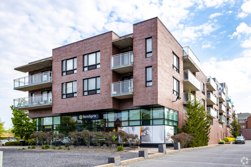 More Photos Of 1540 Montarville Rue, Saint-bruno Apartments For Lease