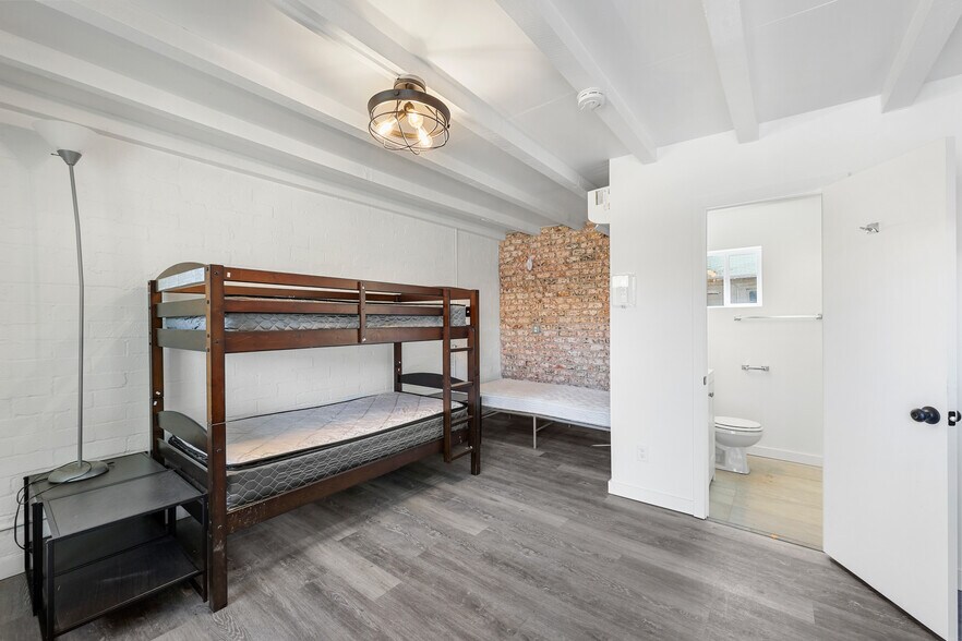 More Photos Of 805 White Spar Rd, Prescott Hospitality For Sale